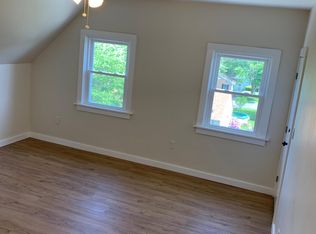 10 Lawton St APT 3, Fairhaven, MA 02719