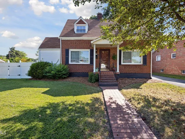 1809 Oakwood Dr, Kingsport, TN 37664