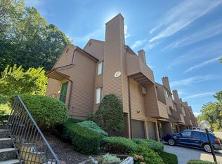 55 Cross St UNIT C9, Danbury, CT 06810