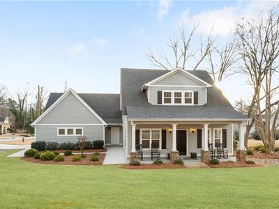 40 E 2nd St, Newnan, GA, 30263