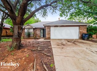 3200 Creekwood Ln, Fort Worth, TX 76123