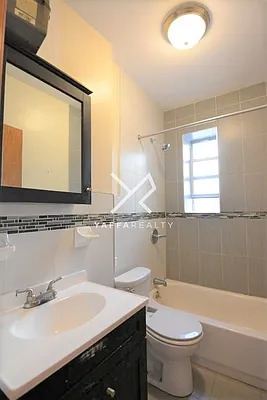 Rented by Yaffa Realty LLC | media 5