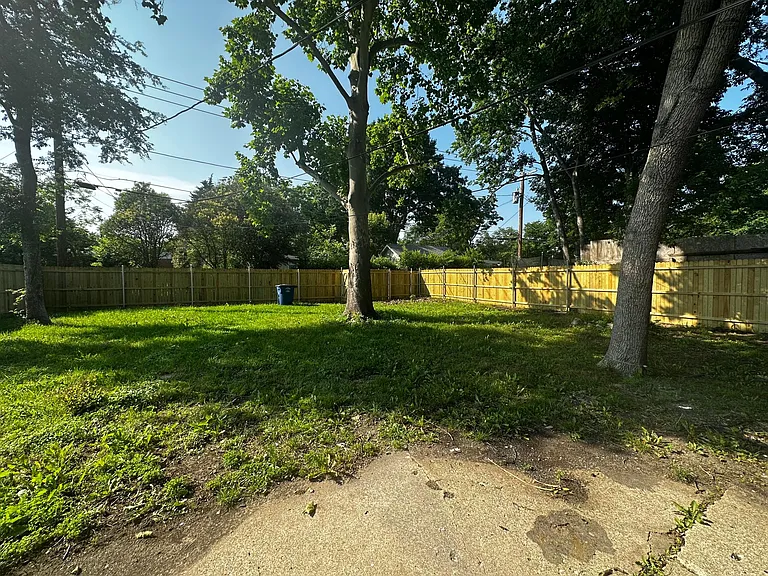 10809 Sharondale Ln — Photo 18