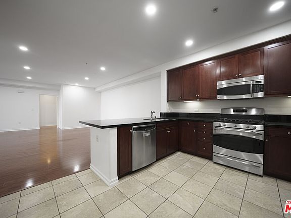 2nd image of 629 Traction Ave APT 511