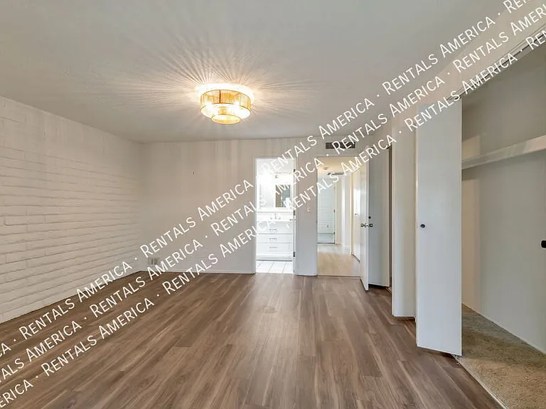 88 E Cholla Shadows Dr — Photo 17