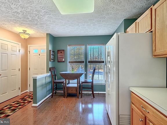 5th image of 1930 Laurel Oak Dr