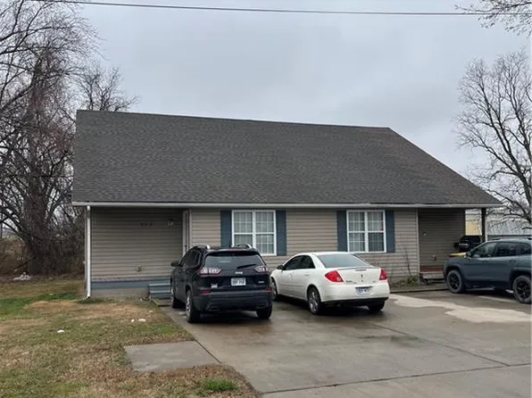 715 E Monroe St, Pittsburg, KS 66762