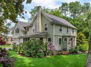 40 Pilgrim Rd, Wellesley, MA 02481
