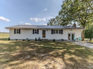 18397 Highway Hh, Lebanon, MO 65536