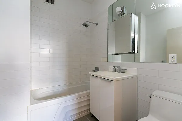 Rented by Nooklyn NYC LLC | media 5