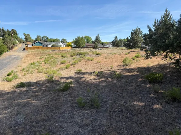 SE Revere Ave #25, Madras, OR 97741