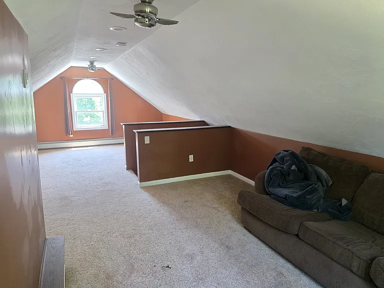 35 Nonantum Rd — Photo 28