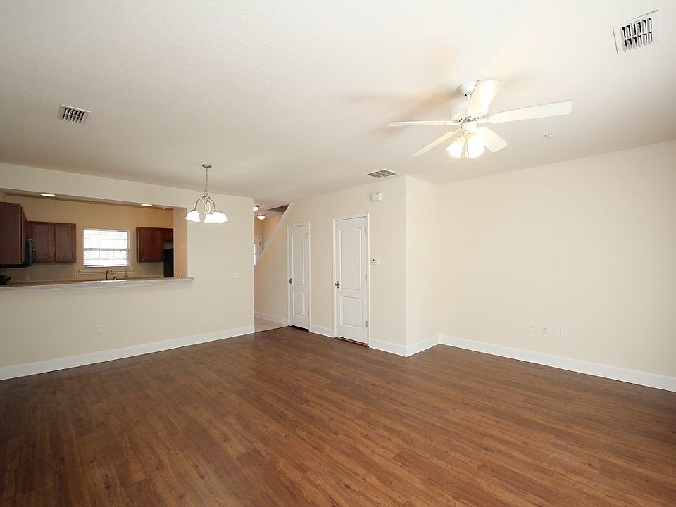 2nd image of 44 SW 71st Way APT 10