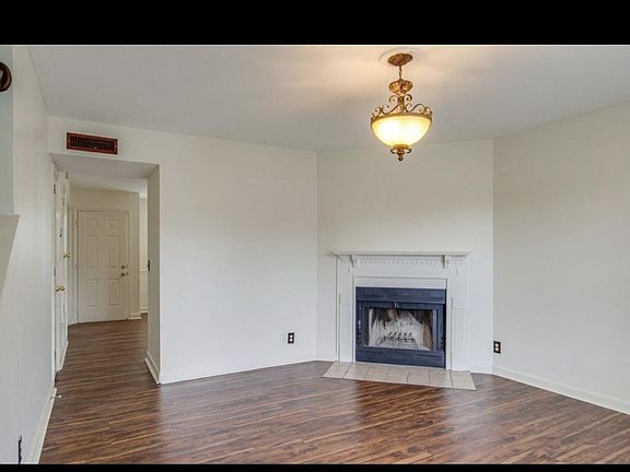 5th image of 1034 Silver Ct