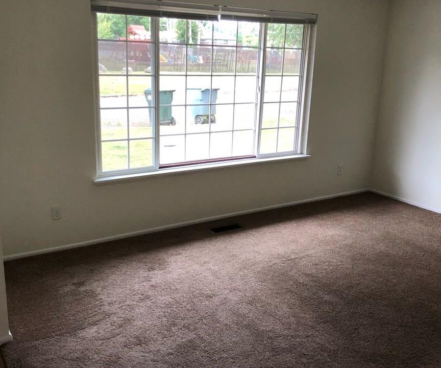 1st image of 9417 130th Street Ct E