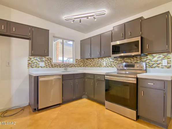 2940 W Tania Pl, Tucson, AZ 85741