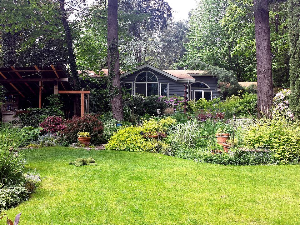 1st image of 4694 Upper Dr