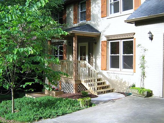 3rd image of 205 Nacoochee Dr