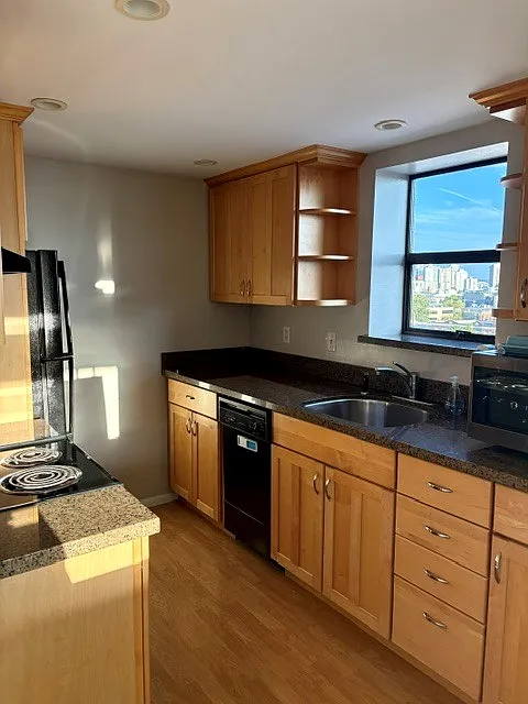 2 bed, 1.5 bath, 850 sqft, $2,900 — Photo 4