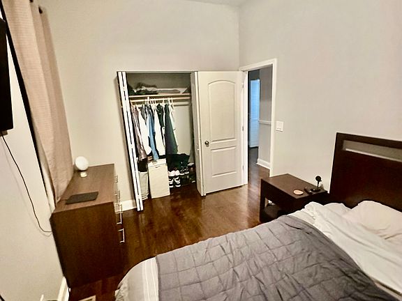 5th image of 1319 N Maplewood Ave #1