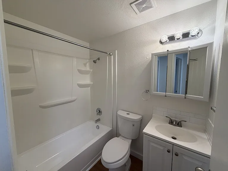 226 E 7th Ave #1 — Photo 11