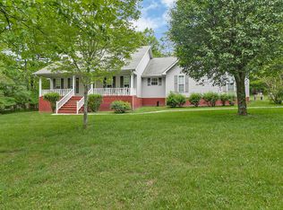 121 Laurelwood Ln, Crossville, TN 38555