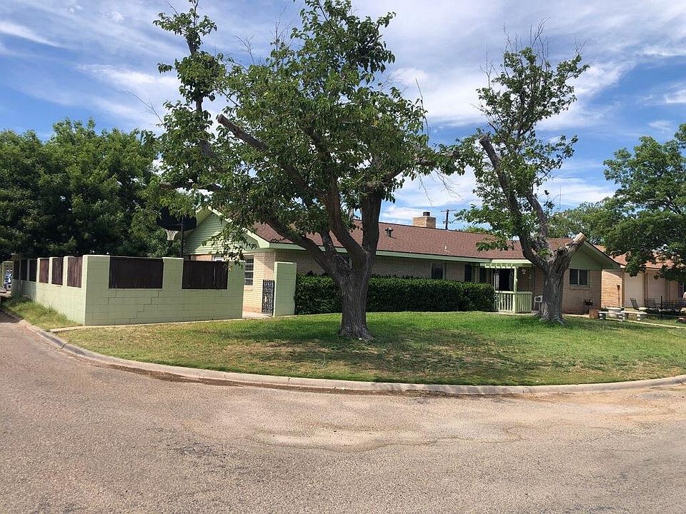 1st image of 301 E 19th St