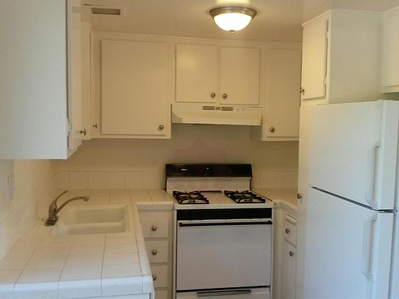 4th image of 450 Ellwood Beach Dr APT 10