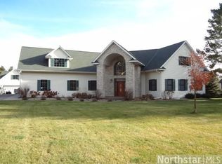 10282 Hawthorne Rd NW, Rice, MN 56367