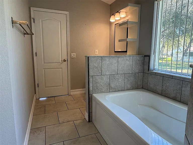 3425 Canteen Ct — Photo 27