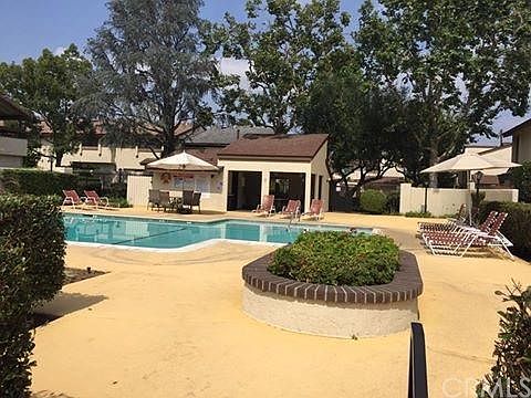 5th image of 5307 Village Circle Dr