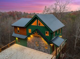 1857 Beach Front Dr, Sevierville, TN 37876