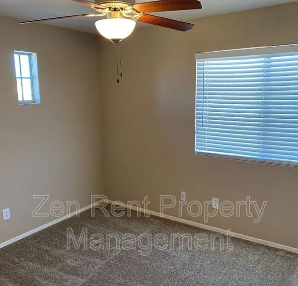 2541 W Canyon Way — Photo 14