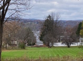 4570 Northern Pkwy #1, Canandaigua, NY 14424