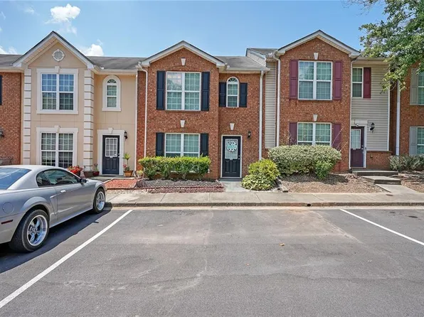 2799 Valley Green Dr, Gainesville, GA 30504
