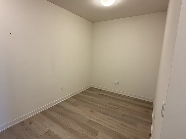 385 Winston Rd #907 — Photo 4