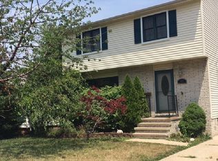 977 Worden Rd, Wickliffe, OH 44092