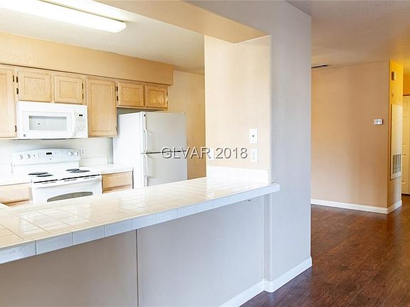 4th image of 2725 S Nellis Blvd Unit 2030
