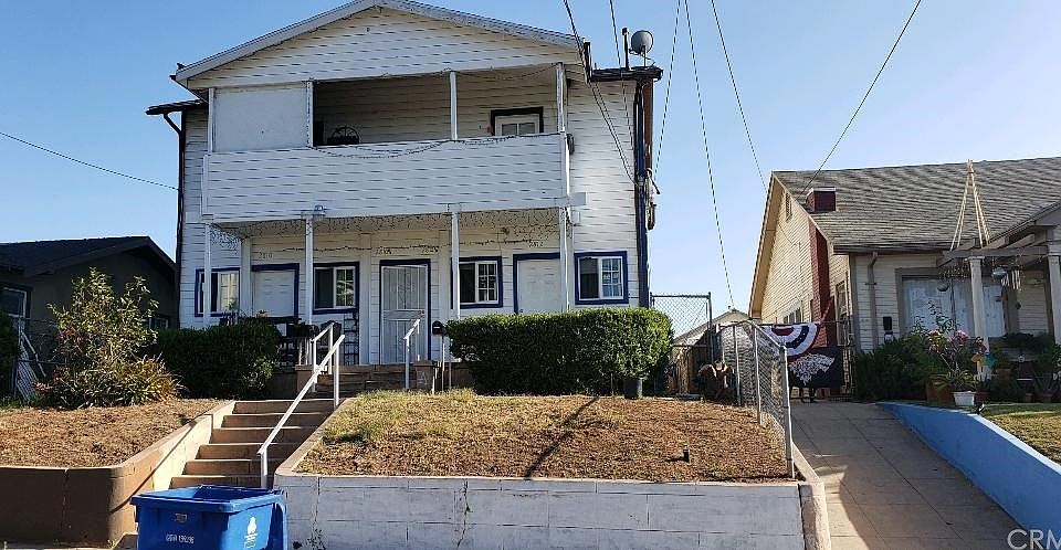 1st image of 2810 E 6th St