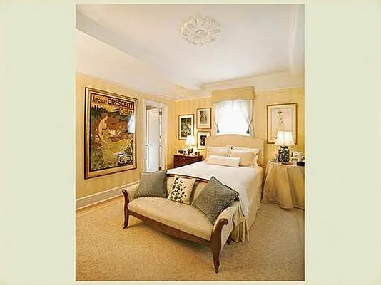 Sold by Stribling | media 18