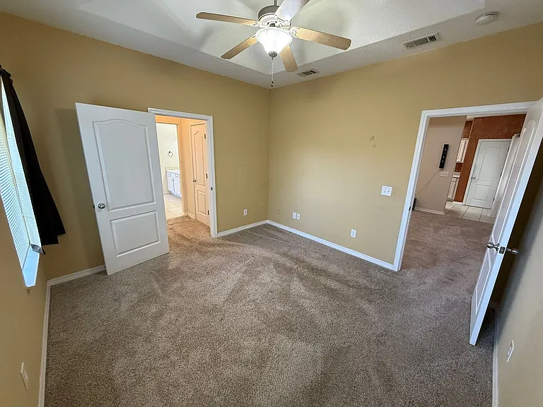 1643 Amarillo Trl — Photo 11