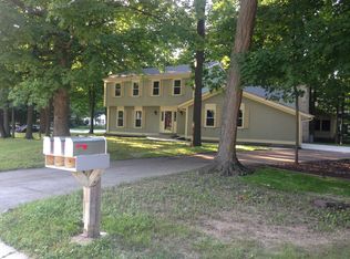 N26W22018 Glenwood Ln, Waukesha, WI 53186