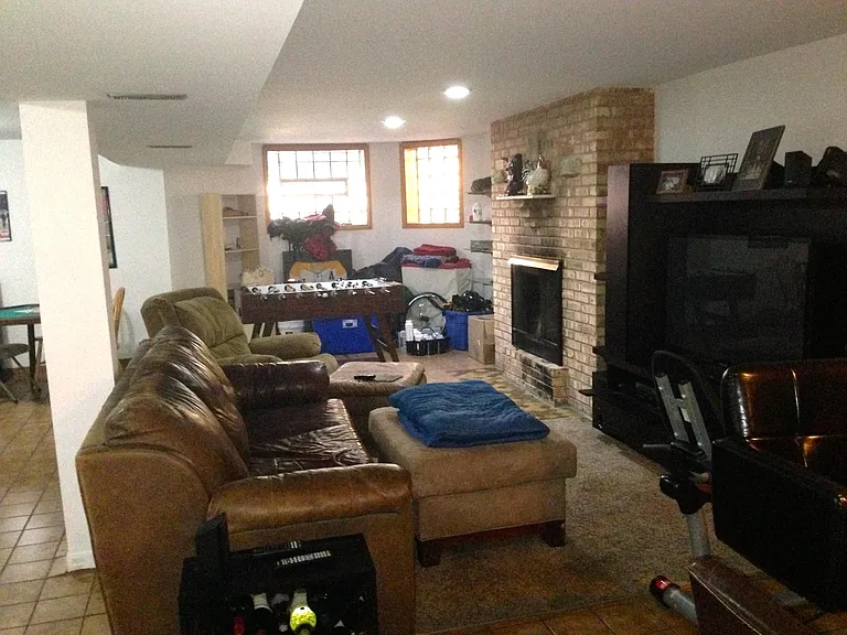 1031 W Dakin St #1 — Photo 13