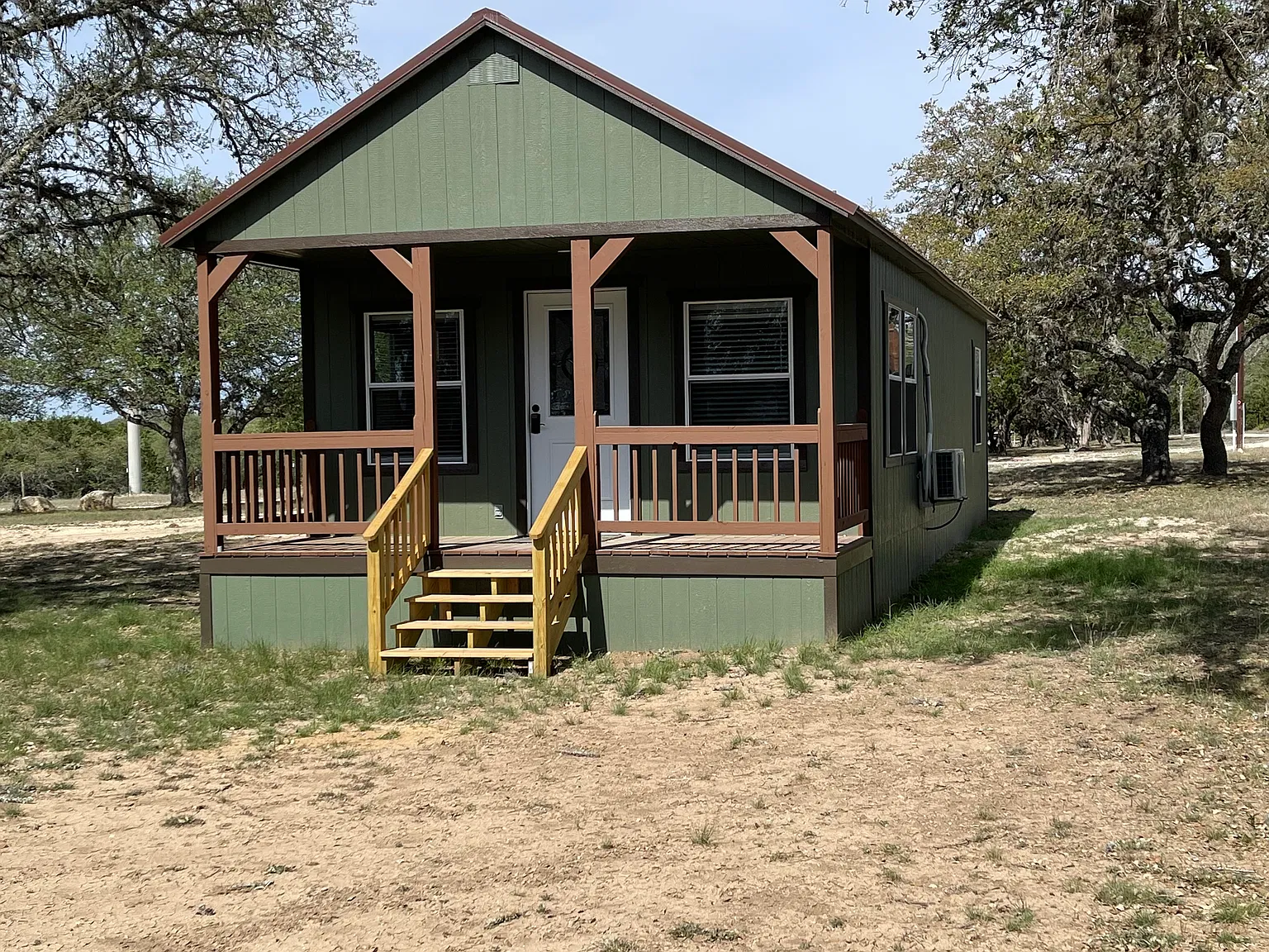 2 bed, 640 sqft, $1,400 — Photo 1