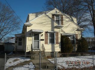 232 Narragansett Ave, Providence, RI 02907
