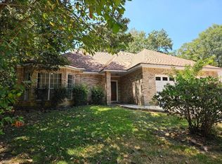 120 Hiwon Dr, Conroe, TX 77304