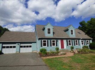 560 Station Rd, Amherst, MA 01002