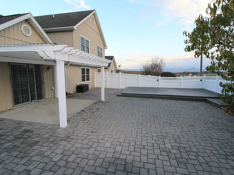 500 Callaway Cir — Photo 30