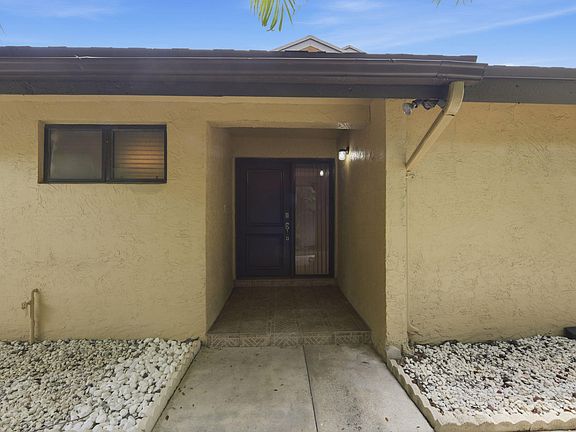 4th image of 8741 Cleary Boulevard