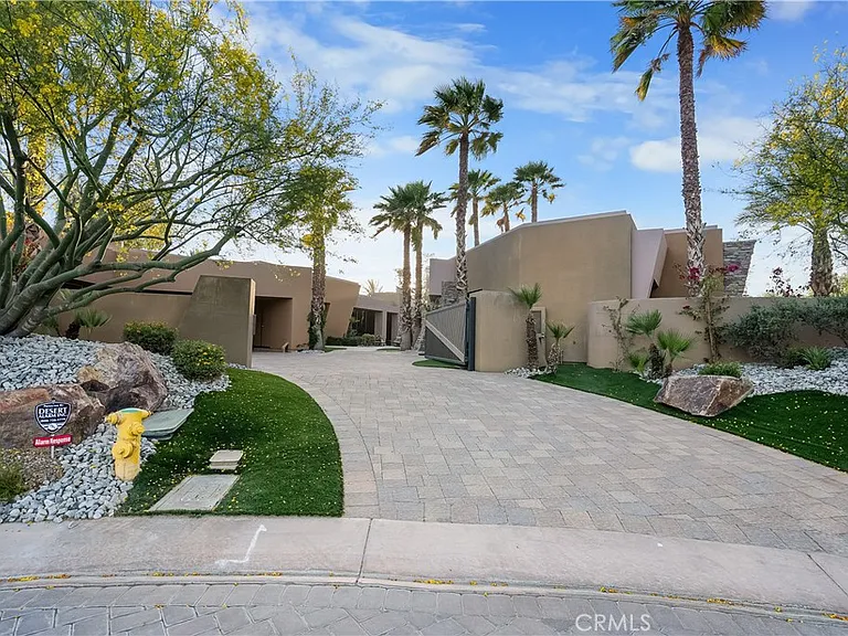 68 Royal Saint Georges Way — Photo 22